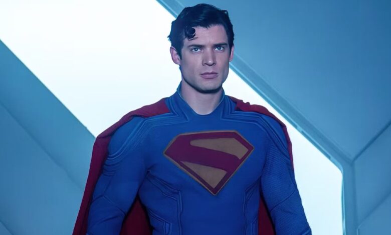 O Superman de James Gunn é realmente mais fraco que o de Henry Cavill